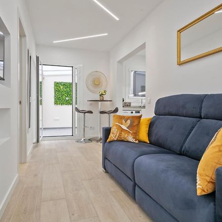 Boutique Plaza Catalonia Suites Cornella Cornella de Llobregat Exterior photo