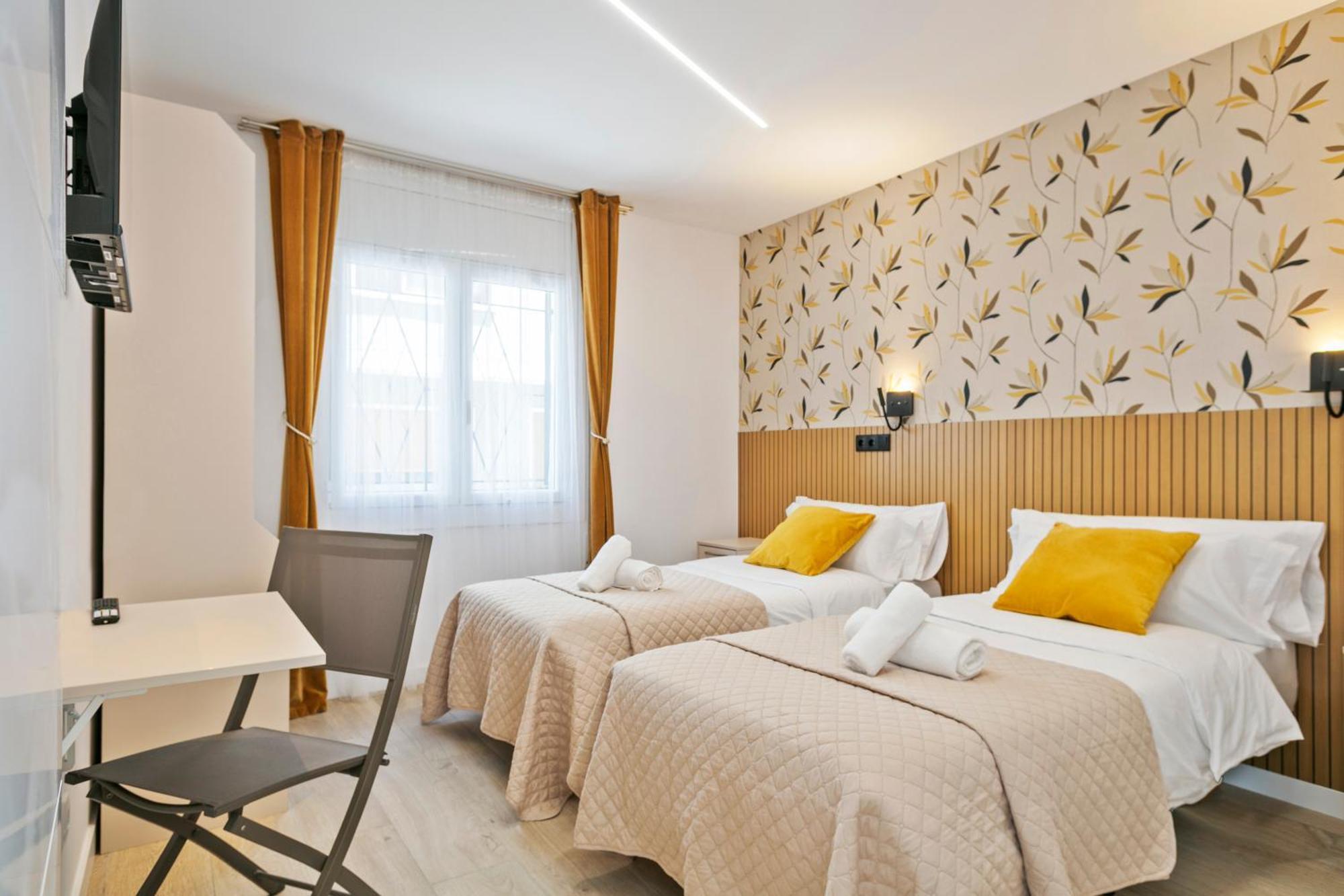 Boutique Plaza Catalonia Suites Cornella Cornella de Llobregat Exterior photo