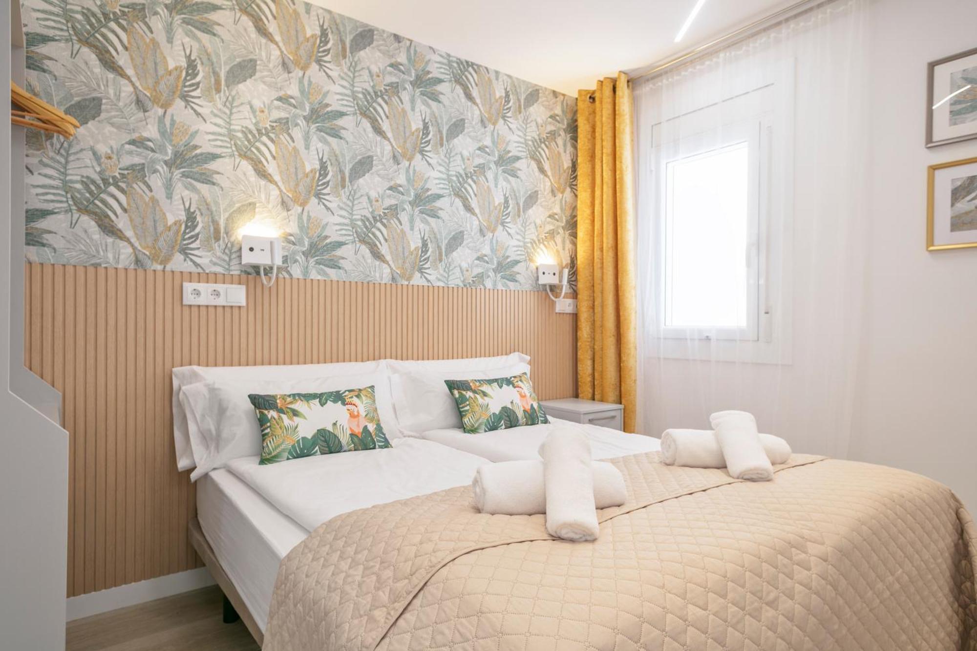 Boutique Plaza Catalonia Suites Cornella Cornella de Llobregat Exterior photo
