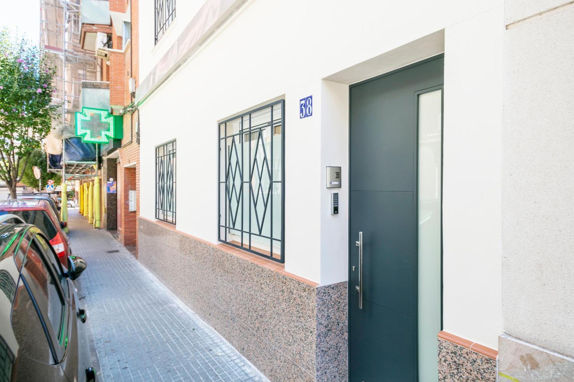 Boutique Plaza Catalonia Suites Cornella Cornella de Llobregat Exterior photo